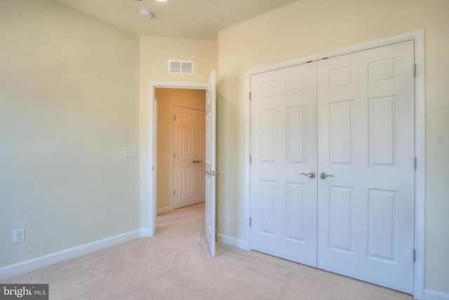 42629 OAK PARK SQ, Ashburn, VA 20148