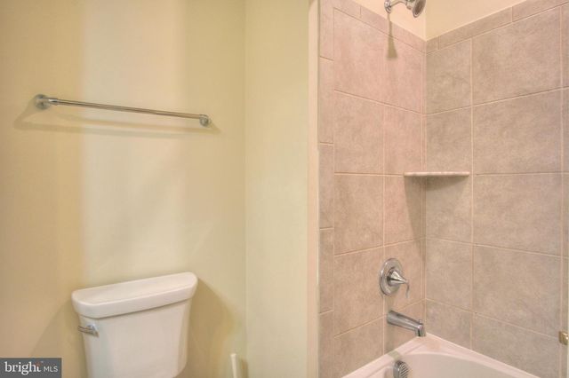 42629 OAK PARK SQ, Ashburn, VA 20148