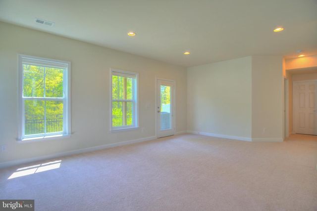 42629 OAK PARK SQ, Ashburn, VA 20148