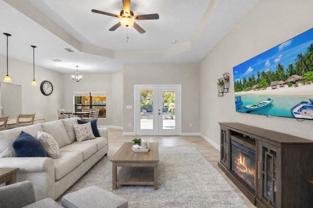 9027 MAVIS ROAD, Weeki Wachee, FL 34613