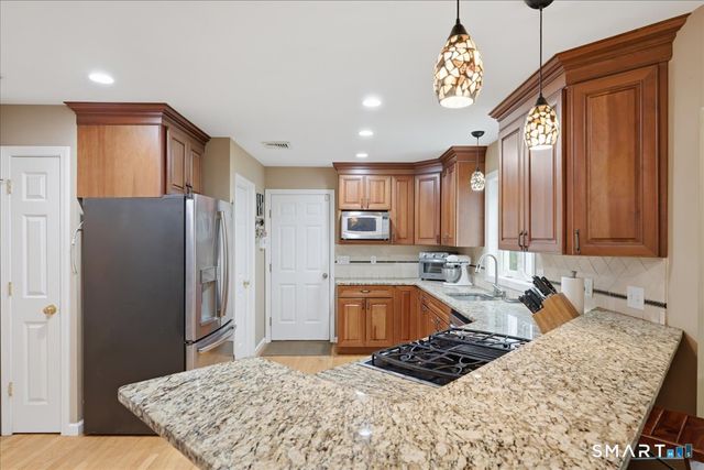 23 Pepperbush Drive, Hebron, CT 06231