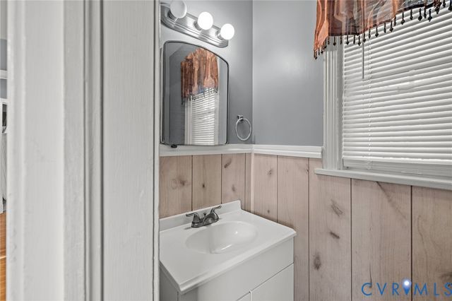 2405 Dumbarton Rd, Henrico, VA 23228