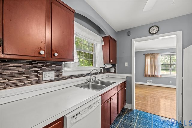 2405 Dumbarton Rd, Henrico, VA 23228