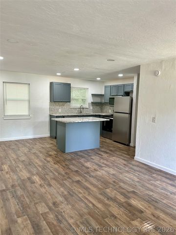 4675 N Main Street, Tulsa, OK 74126