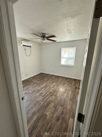 4675 N Main Street, Tulsa, OK 74126