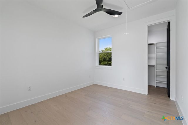 501 E Burton Street, Manor, TX 78653