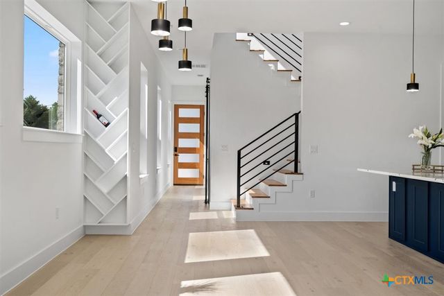 501 E Burton Street, Manor, TX 78653