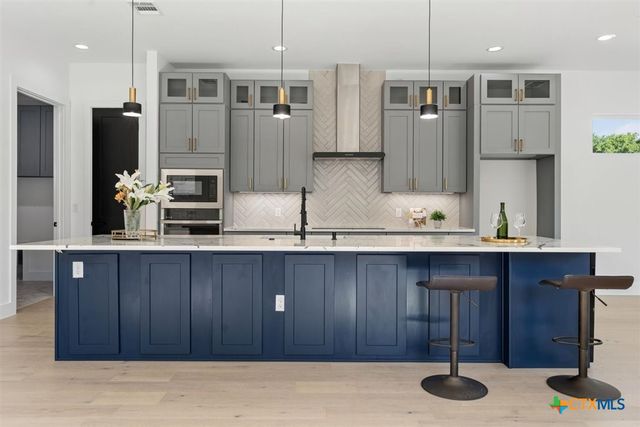 501 E Burton Street, Manor, TX 78653