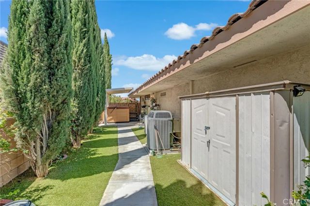 27387 Lakeview Drive, Helendale, CA 92342