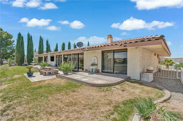 27387 Lakeview Drive, Helendale, CA 92342