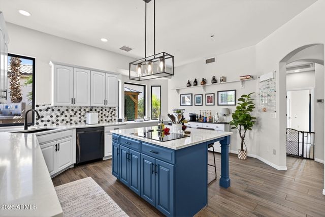 8995 E CAPTAIN DREYFUS Avenue, Scottsdale, AZ 85260
