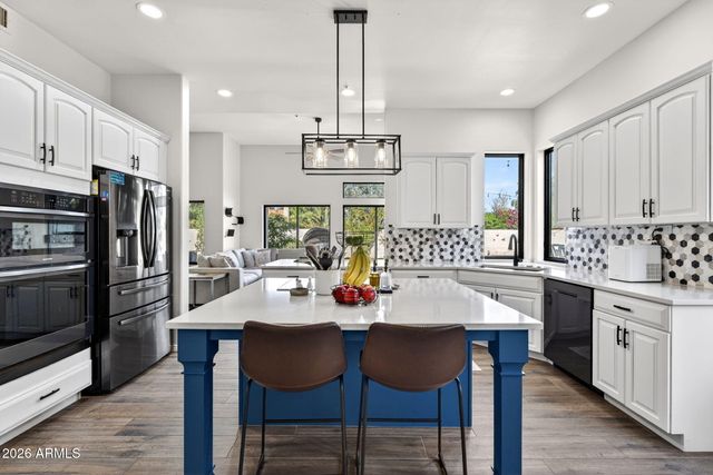 8995 E CAPTAIN DREYFUS Avenue, Scottsdale, AZ 85260