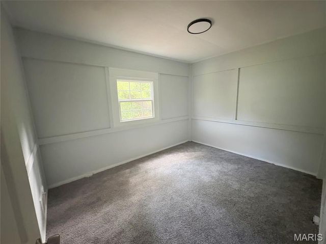 2235 Edmund Avenue, St Louis, MO 63121