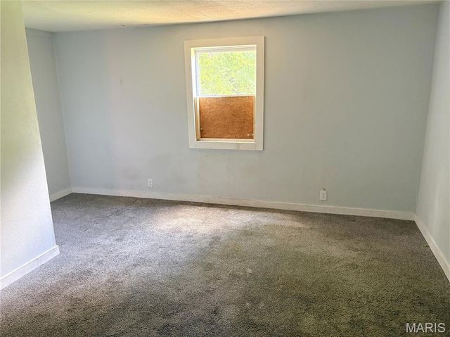 2235 Edmund Avenue, St Louis, MO 63121