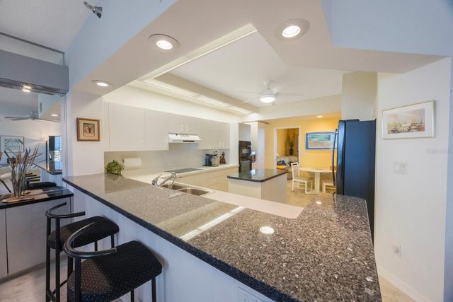 7872 SAILBOAT KEY BOULEVARD S PH602, South Pasadena, FL 33707