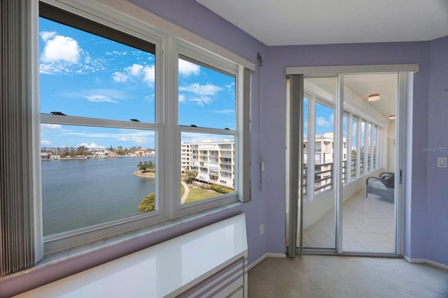 7872 SAILBOAT KEY BOULEVARD S PH602, South Pasadena, FL 33707