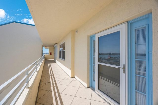 7872 SAILBOAT KEY BOULEVARD S PH602, South Pasadena, FL 33707