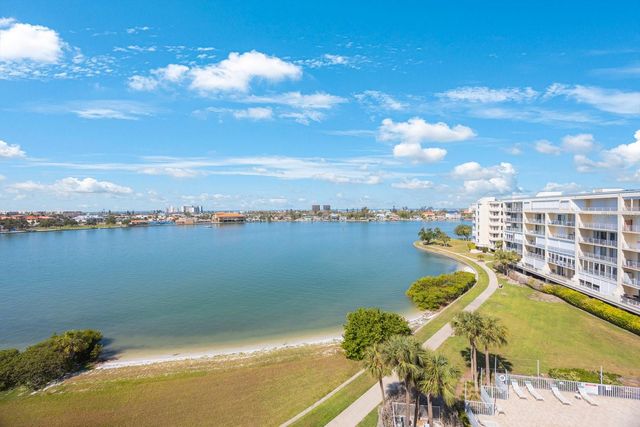 7872 SAILBOAT KEY BOULEVARD S PH602, South Pasadena, FL 33707