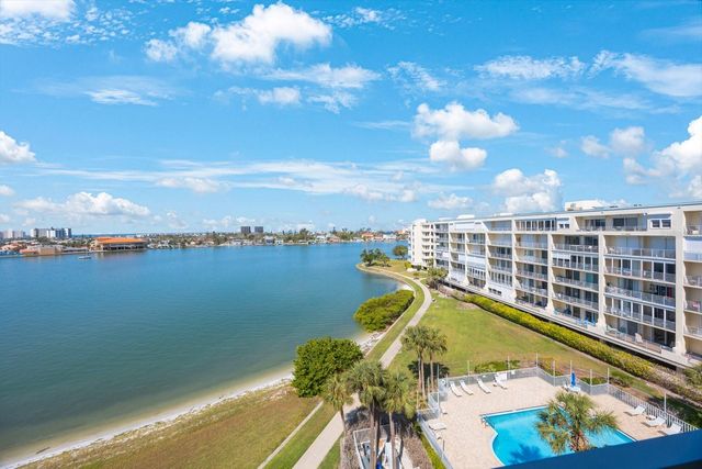 7872 SAILBOAT KEY BOULEVARD S PH602, South Pasadena, FL 33707