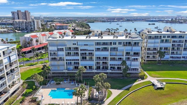 7872 SAILBOAT KEY BOULEVARD S PH602, South Pasadena, FL 33707