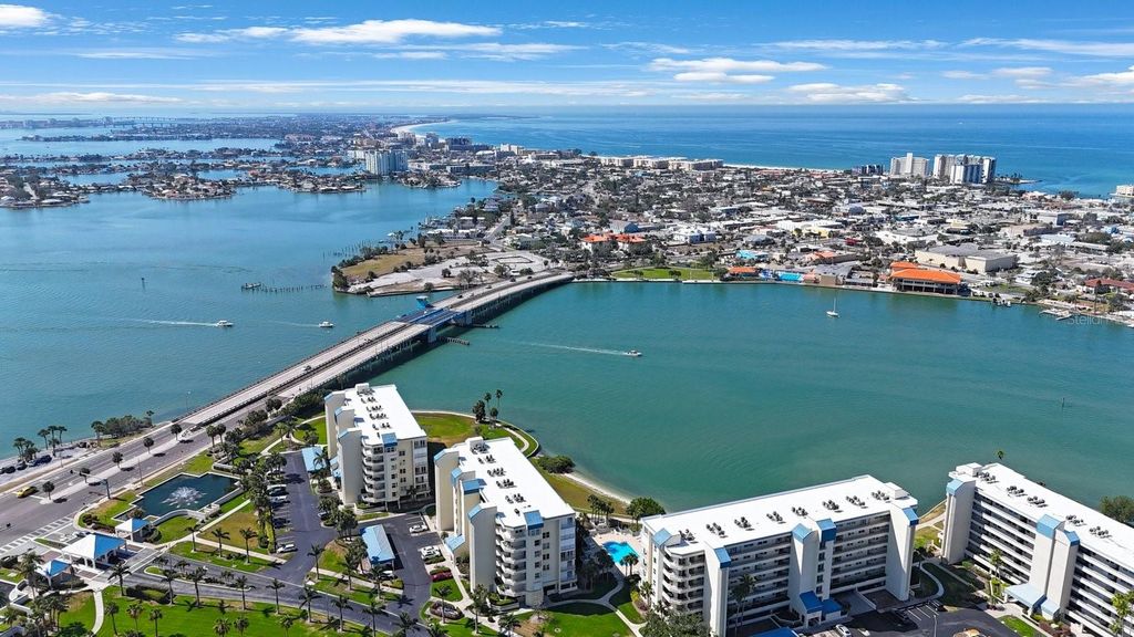 7872 SAILBOAT KEY BOULEVARD S PH602, South Pasadena, FL 33707