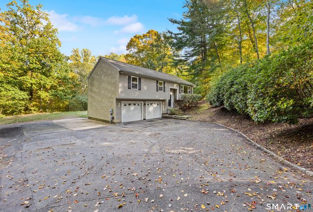 122 Maple Hill Road, Naugatuck, CT 06770