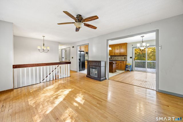 122 Maple Hill Road, Naugatuck, CT 06770