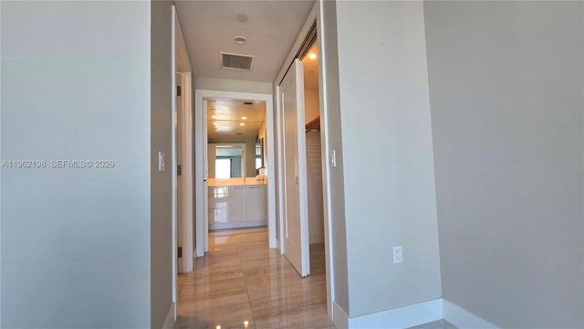 100 E Las Olas Blvd 2202, Fort Lauderdale, FL 33301