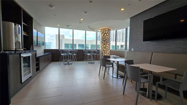 100 E Las Olas Blvd 2202, Fort Lauderdale, FL 33301