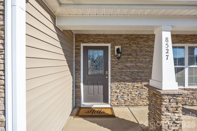 8527 Mansell Court, Charlotte, NC 28215
