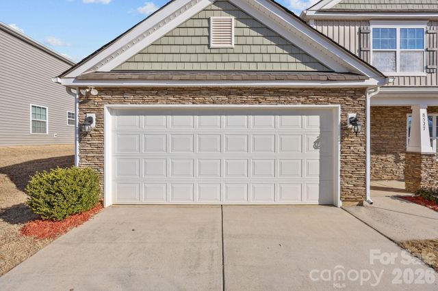 8527 Mansell Court, Charlotte, NC 28215