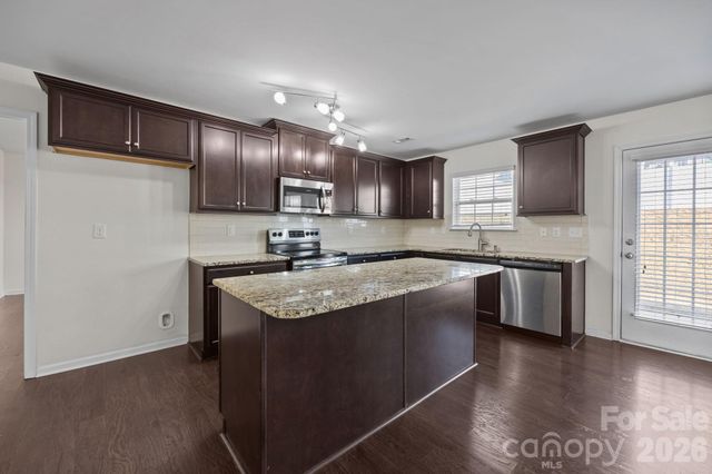 8527 Mansell Court, Charlotte, NC 28215