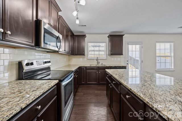 8527 Mansell Court, Charlotte, NC 28215