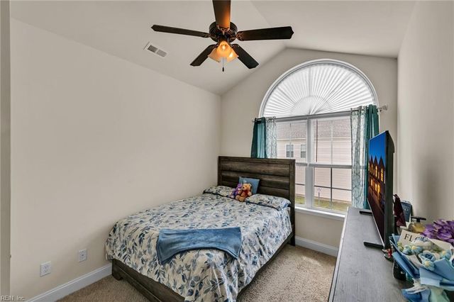 2833 Estella WAY, Chesapeake, VA 23325
