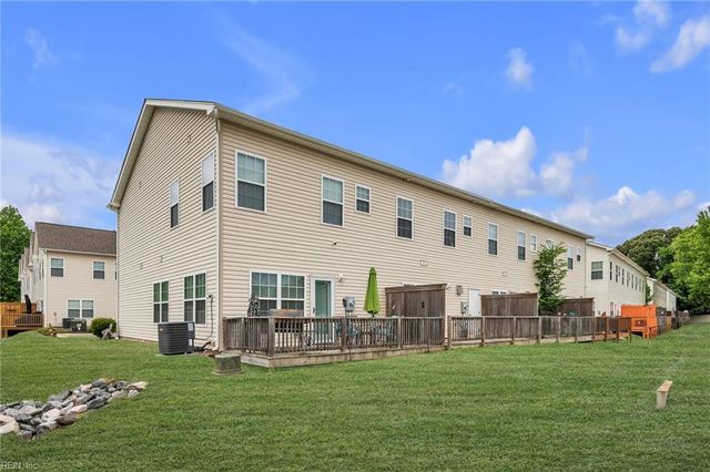2833 Estella WAY, Chesapeake, VA 23325
