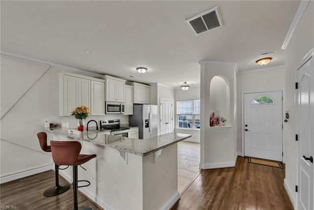 2833 Estella WAY, Chesapeake, VA 23325