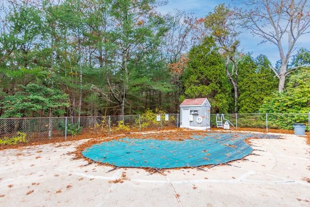 70 Cape Dr 11D, Mashpee, MA 02649