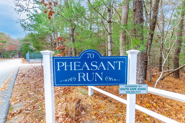 70 Cape Dr 11D, Mashpee, MA 02649