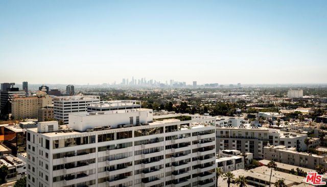 7250 Franklin Avenue 101, Los Angeles, CA 90046