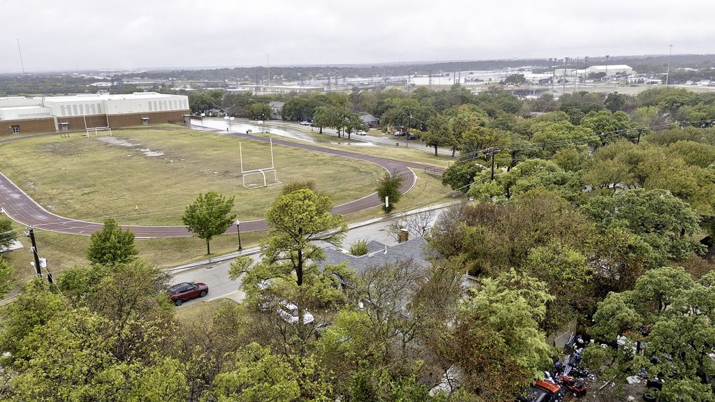 6455 Craig Street, Fort Worth, TX 76112 — photo 2
