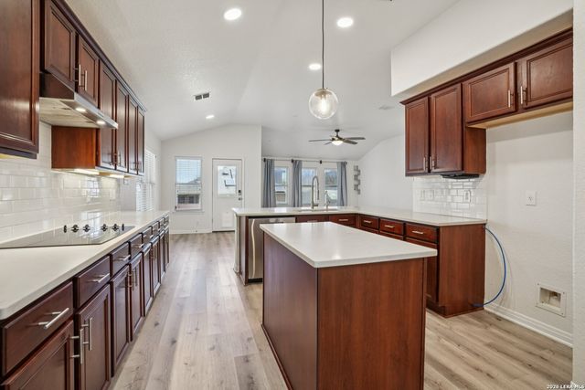 450 Turnberry, Cibolo, TX 78108