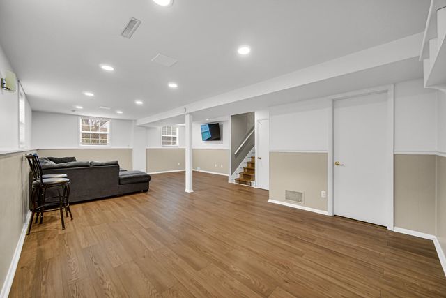 1814 Tulip Lane, Munster, IN 46321