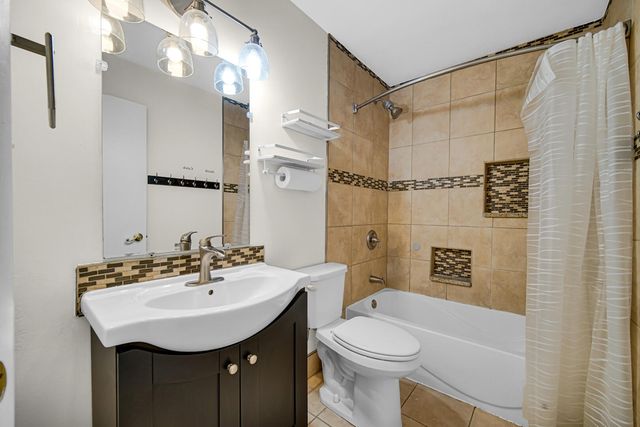 1814 Tulip Lane, Munster, IN 46321