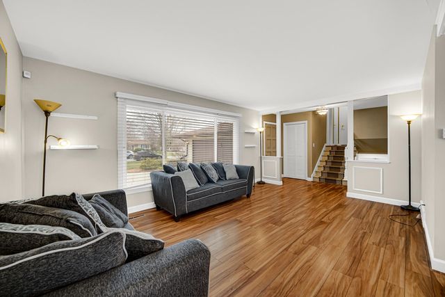 1814 Tulip Lane, Munster, IN 46321