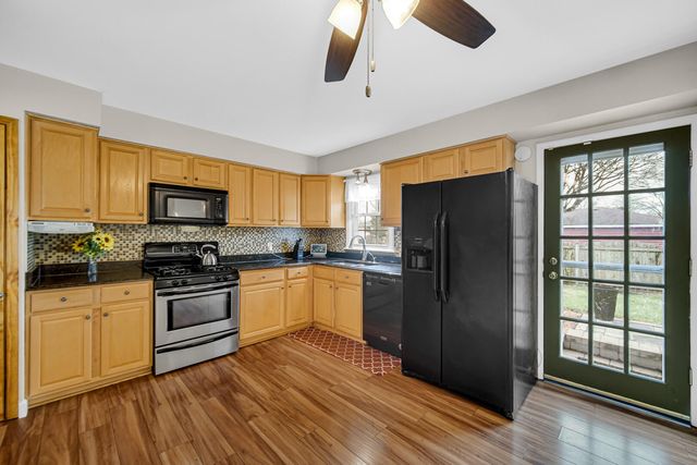 1814 Tulip Lane, Munster, IN 46321