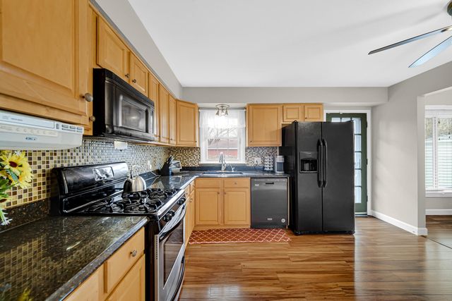 1814 Tulip Lane, Munster, IN 46321