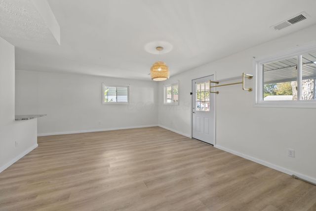 3302 Hilock Place, Columbus, OH 43207