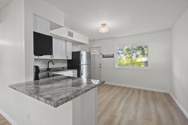 3302 Hilock Place, Columbus, OH 43207