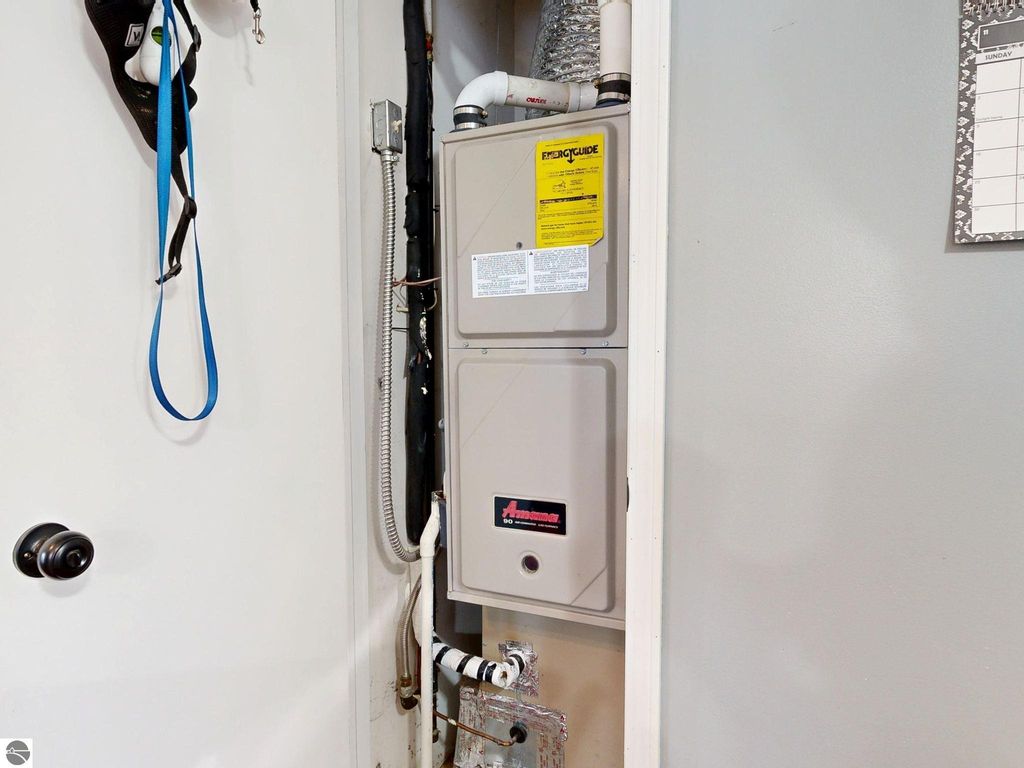 Image 20 of property listing at 402 Smalley Drive, Mt Pleasant, MI 48858