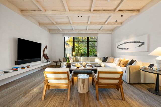 109 S River Road, Sewalls Point, FL 34996